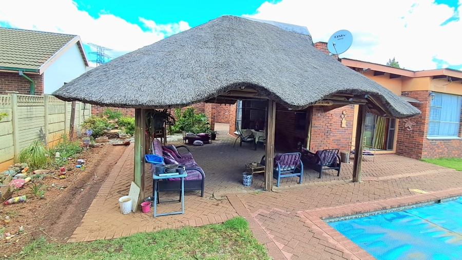 4 Bedroom Property for Sale in Universitas Free State